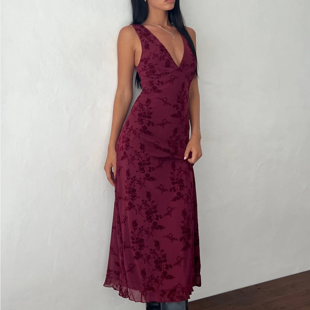 Gabriela Midi Dress Maroon Floral Motel Rocks
